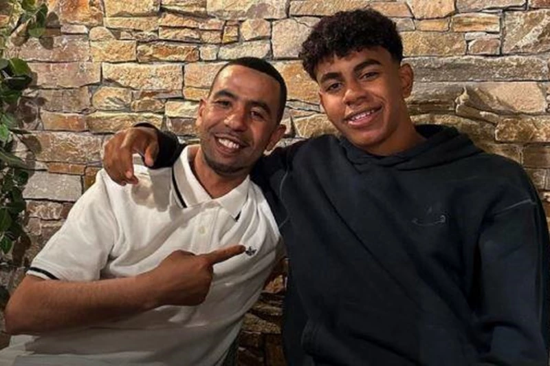 لامين يامال ووالده